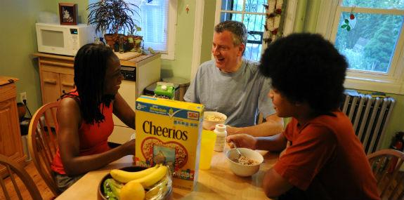 Bill de Blasio with his wife and son in his "Cheerios" campaign ad (www.billdeblasio.com)