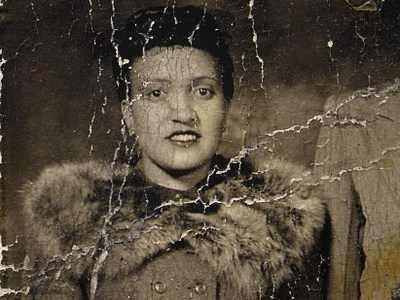 Henrietta Lacks had no control when doctors at Johns Hopkins Hospital used her cells 62 years ago in research that led to groundbreaking medical advances. But now her descendants will. The Lacks were never compensated financially by the institutions that used the cells. Now the family will be reimbursed for expenses related to serving on the NIH working group, but will not receive pay. "The main goal was science and being part of the conversation," said David Lacks Jr., a grandson who will sit on the working group with Henrietta Lacks' great-granddaughter Veronica Spencer.