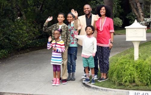 In “black-ish,” Anthony Anderson and Tracee Ellis Ross lead a family wrestling with racial issues. From left, Marsai Martin, Marcus Scribner, Yara Shahidi and Miles Brown as their children.
