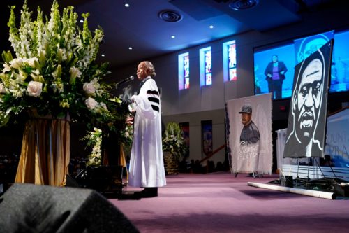 Al Sharpton gives eulogy