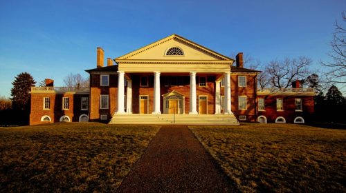 James Madison's Montpelier mansion was once a plantation reliant on slave labor. (Jennifer Glass, CC BY-SA 3.0, via Wikimedia Commons)