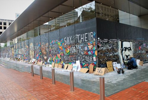 A Black Lives Matter mural in Portland, Oregon featuring George Floy's image and other victims' names. (Rickmouser45, CC BY-SA 4.0, via Wikimedia Commons)