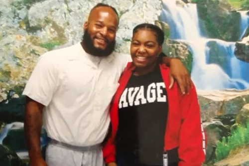 221202-khorry-ramey-kevin-johnson-mn-1001-a80fcb Kevin Johnson with his daughter, Corionsa "Khorry" Ramey. (Missourians for Alternatives to the Death Penalty via AFP)