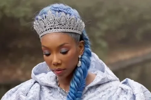 230322-brandy-cinderella-snip-ac-508p-169456 Brandy as Cinderella. (Disney Descendants via YouTube)
