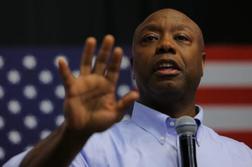 Likely Republican presidential candidate and U.S. Senator Tim Scott (R-SC) speaks at a campaign town hall meeting at the New Hampshire Institute of Politics at Saint Anselm College, in Manchester, New Hampshire, U.S., May 8, 2023. REUTERS/Brian Snyder/File Photo