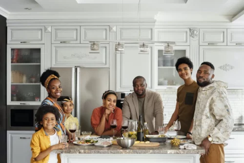 Black families' worth have increased but not as much as other races (August de Richelieu / Pexels)