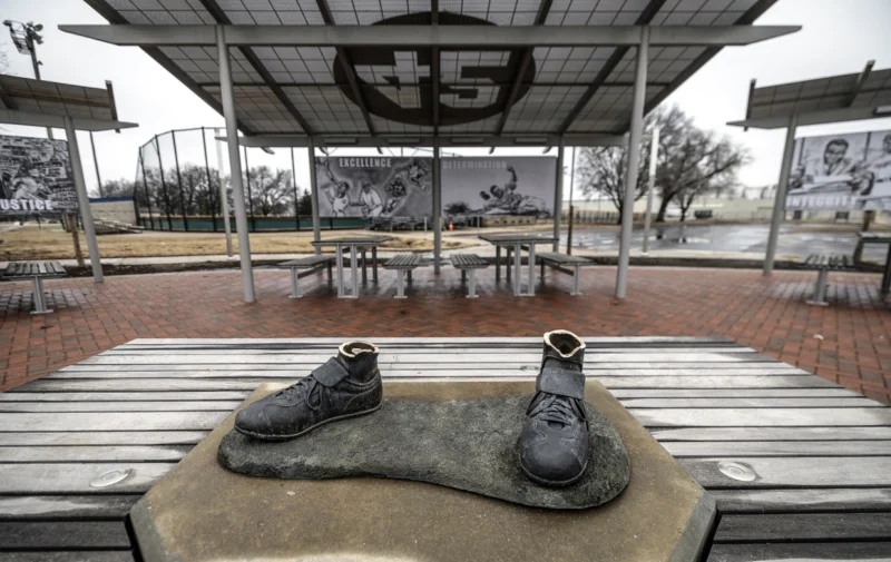 Jackie Robinson Statue cut off at the feet