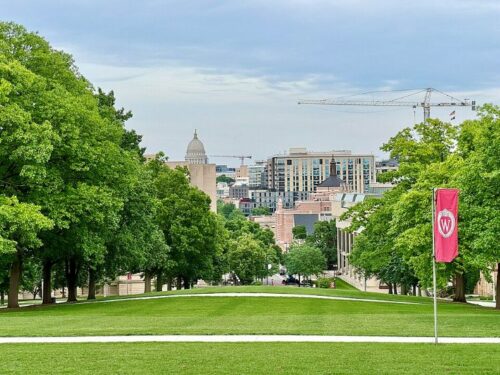 UW Madison (w_lemay, CC BY-SA 2.0, via Wikimedia Commons)